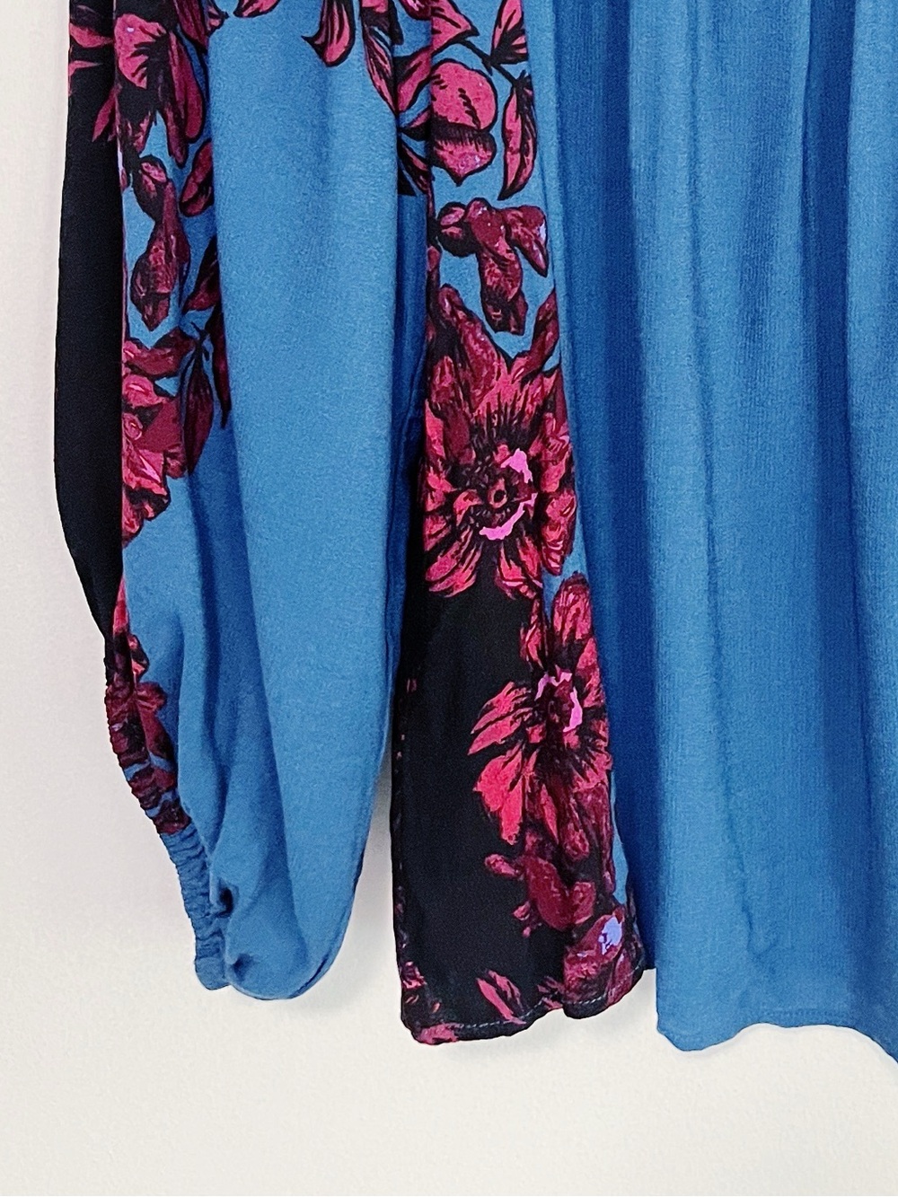 BOGO! Free People Wild Memories Floral Square Neck Top Blue Size Medium - Picture 5 of 6